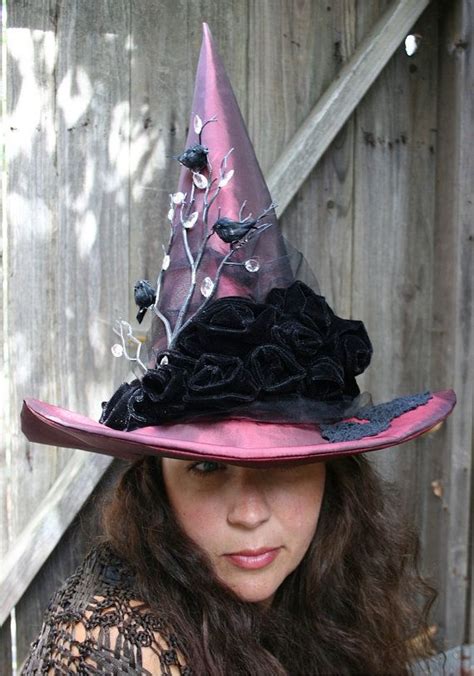 Relaxed witch hat